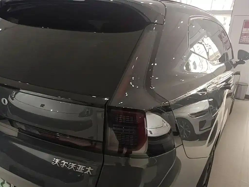 Volvo XC70 Plug-in Hybrid 2025 из CN, фото 5
