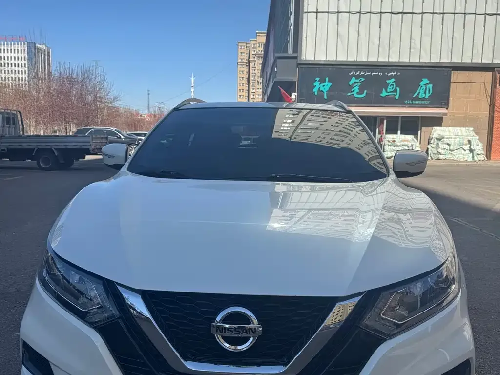 Nissan Qashqai 2021 из CN, фото 2