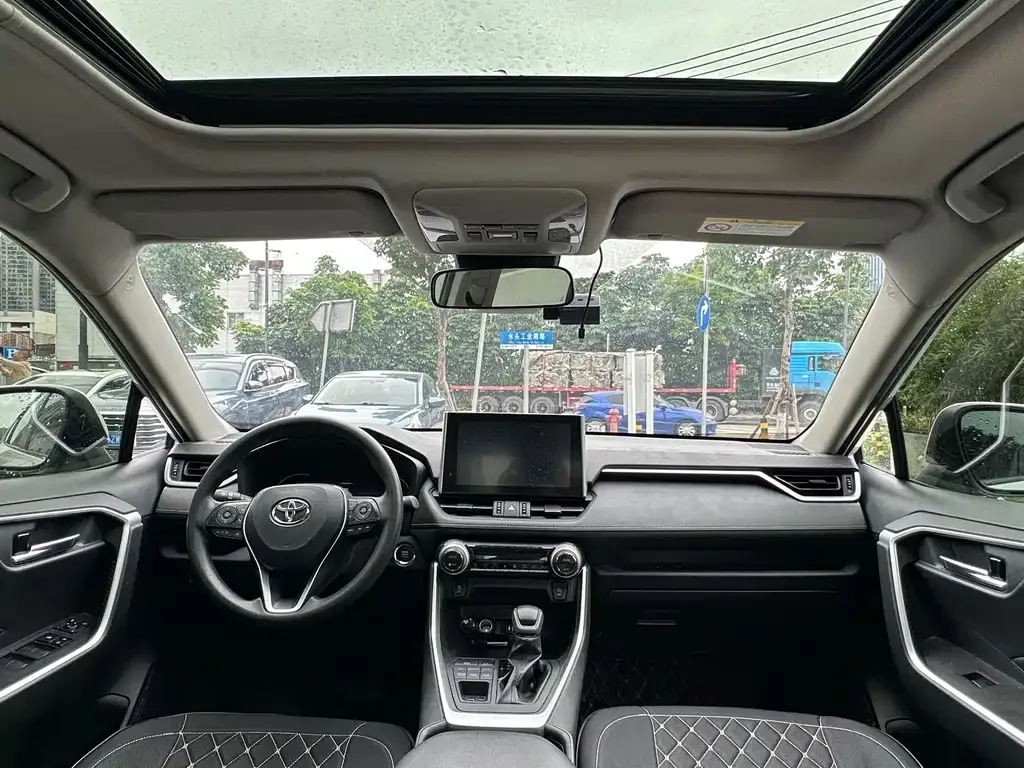 Toyota RAV4 2022 из CN, фото 3