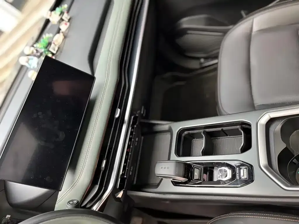 Geely Haoyue L 2023 из CN, фото 2