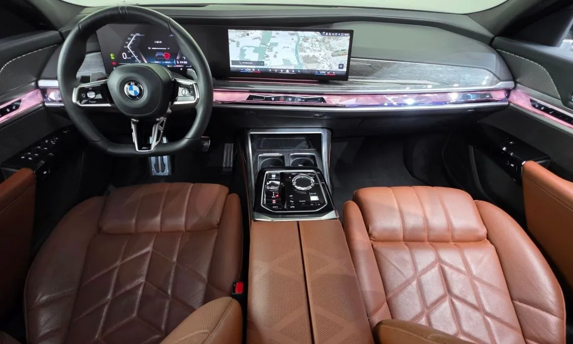BMW 7-Series 2024 из KR, фото 3