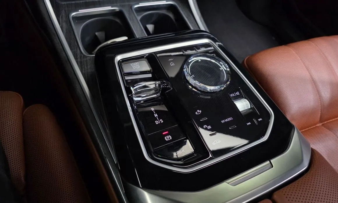 BMW 7-Series 2024 из KR, фото 6