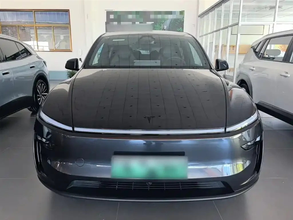 Tesla Model Y L 2025 из CN, фото 8
