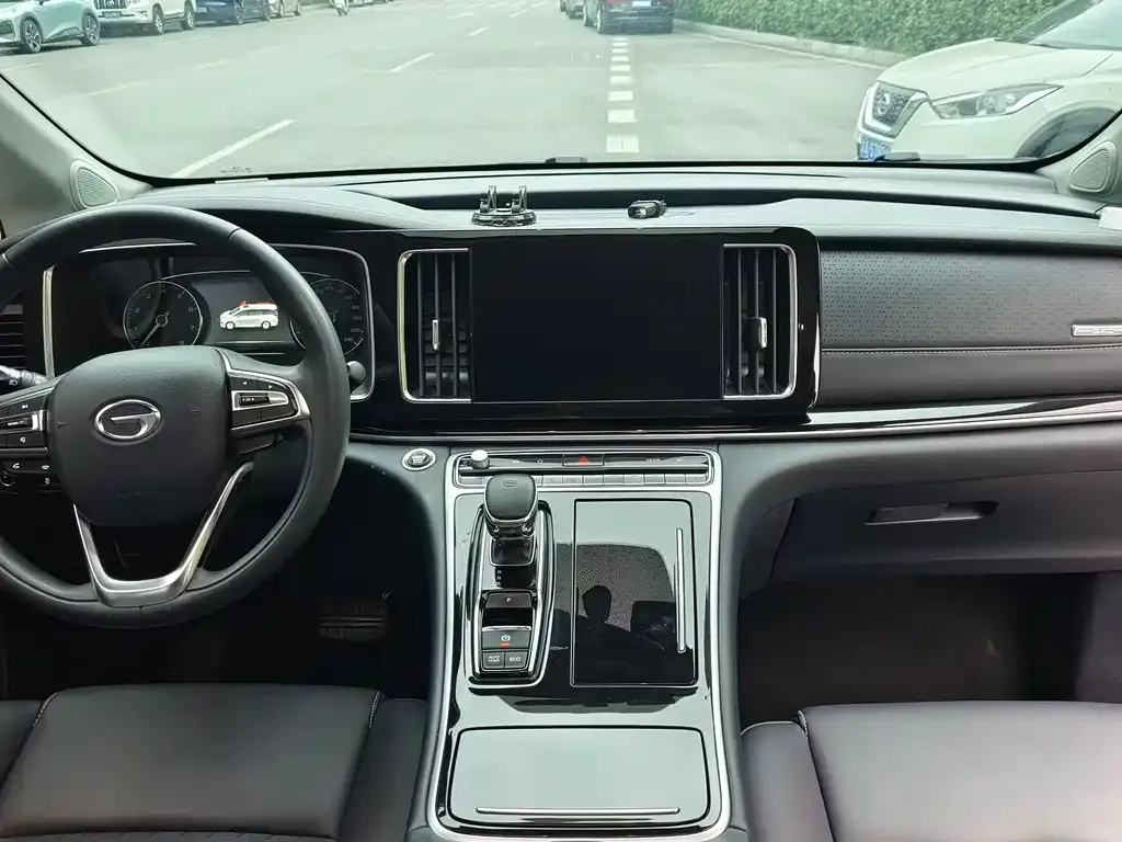 GAC Motor Trumpchi M8 — фото 9