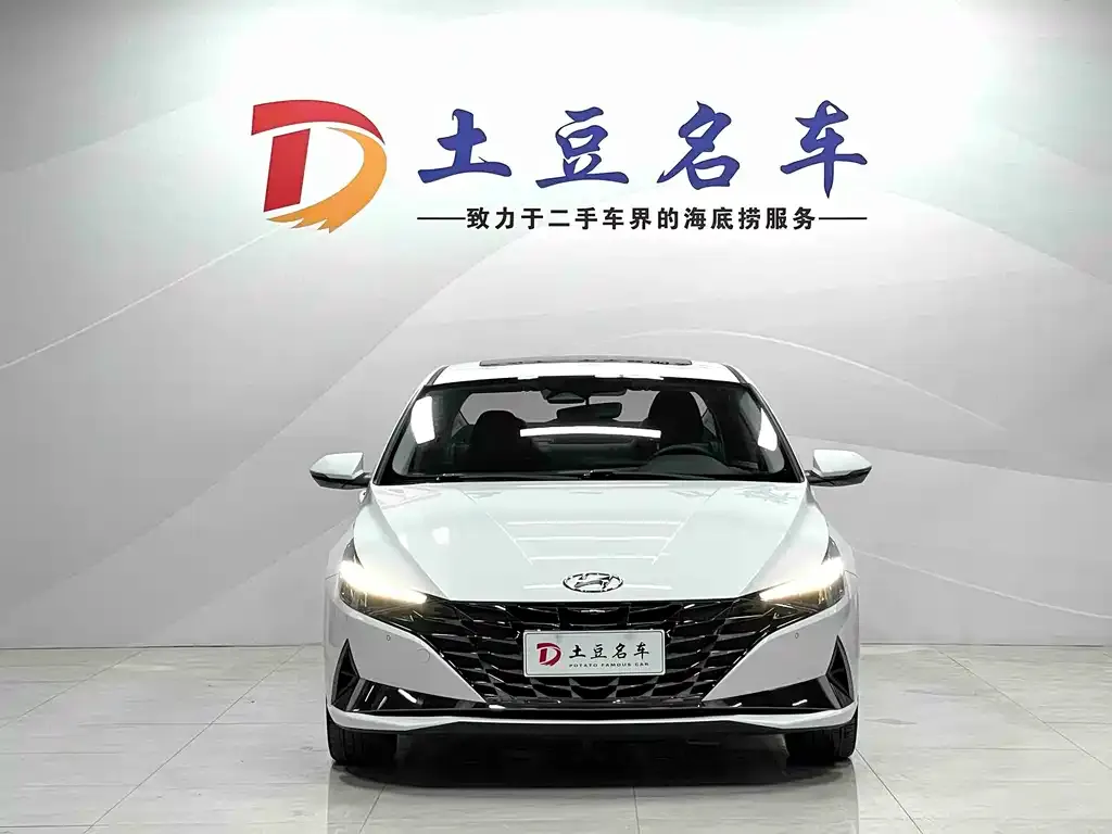 Hyundai Elantra 2022 из CN, фото 2
