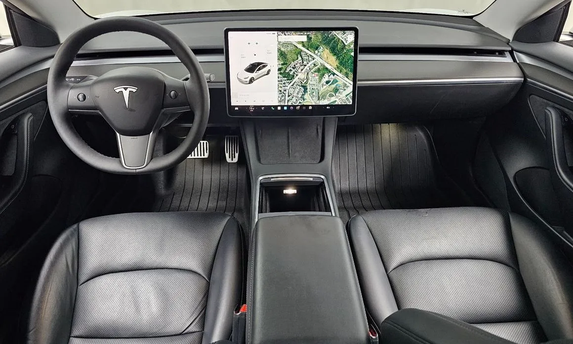 Tesla Model 3 — фото 9