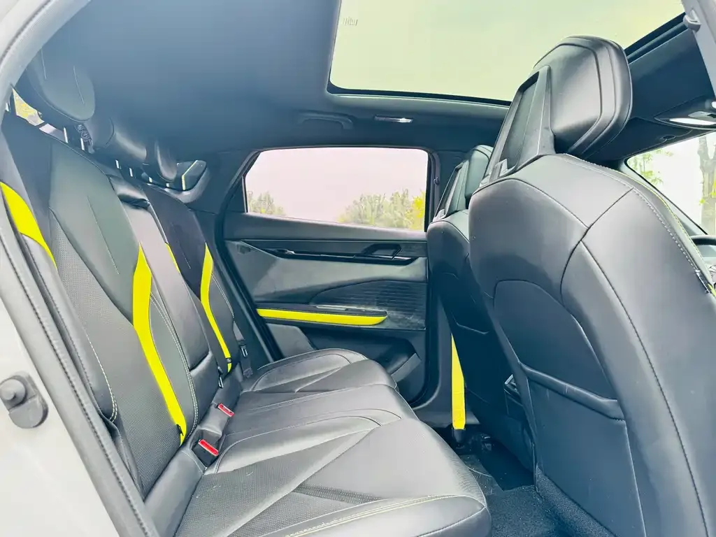 Changan UNI-V 2023 из CN, фото 2