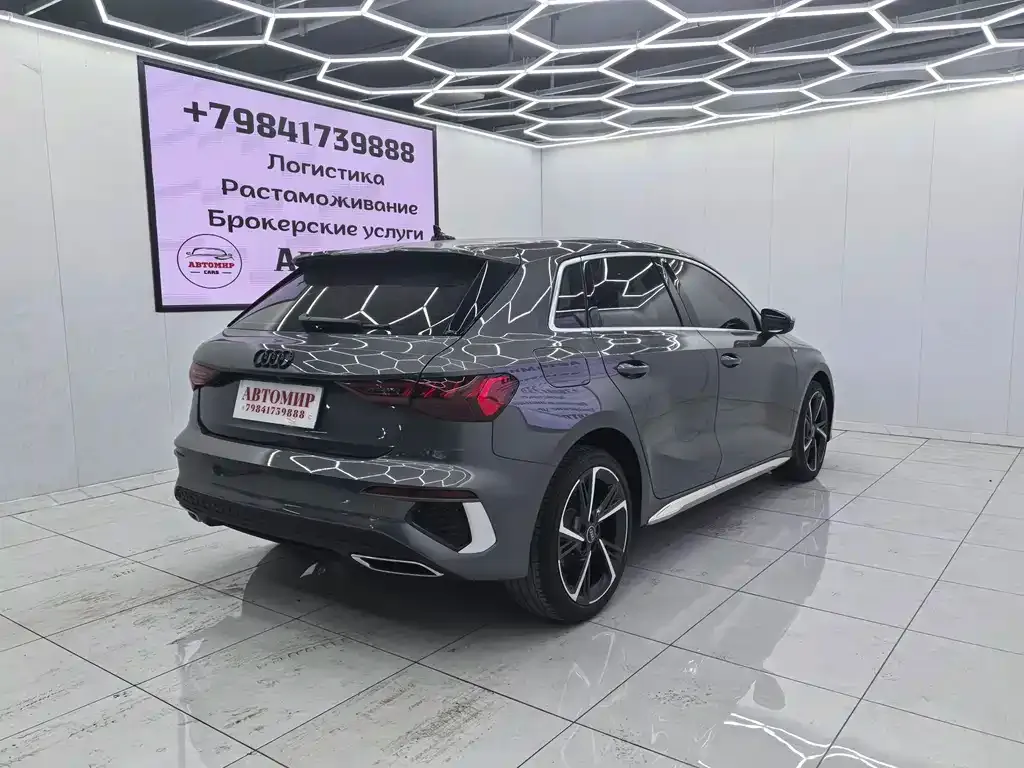 Audi A3 2023 из CN, фото 8