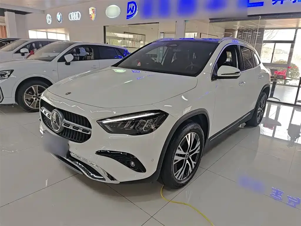 Mercedes-Benz GLA — фото 10