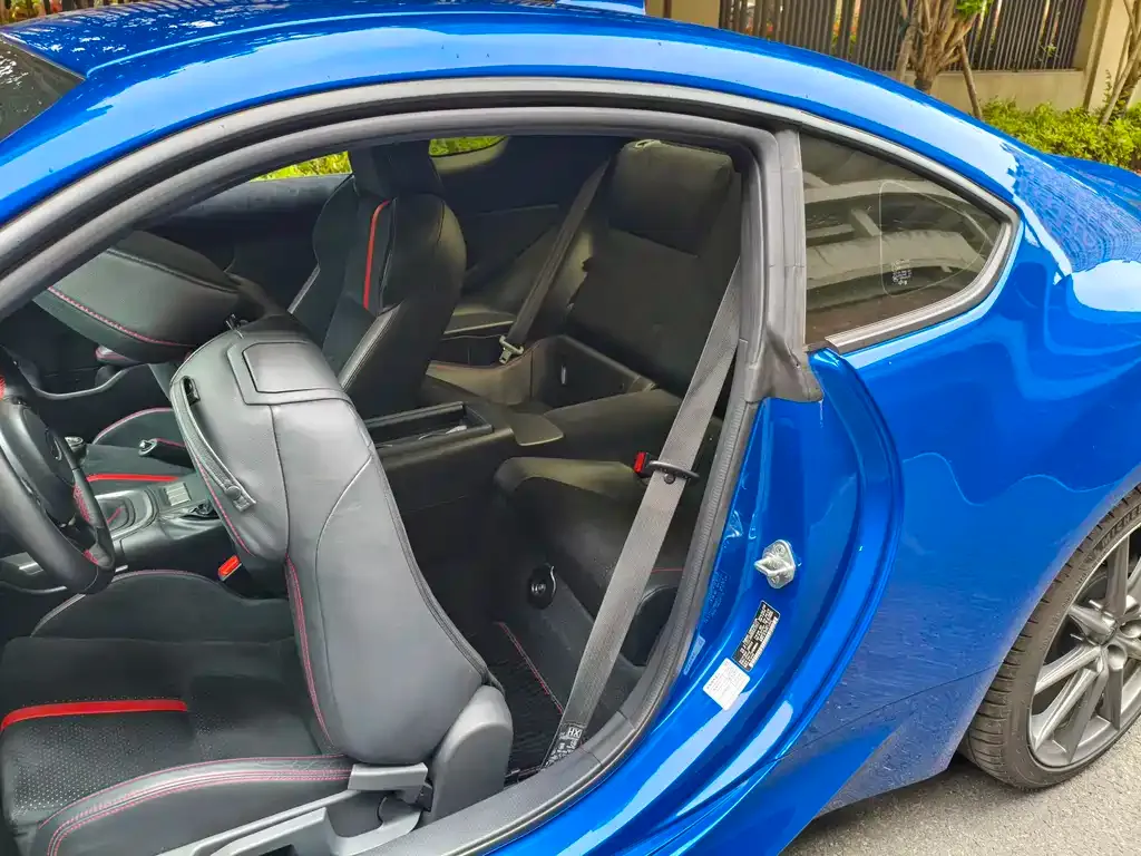 Subaru BRZ 2022 из CN, фото 5