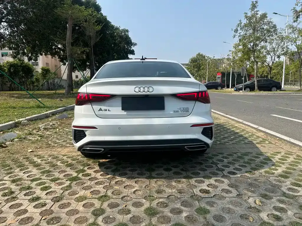 Audi A3 2023 из CN, фото 8
