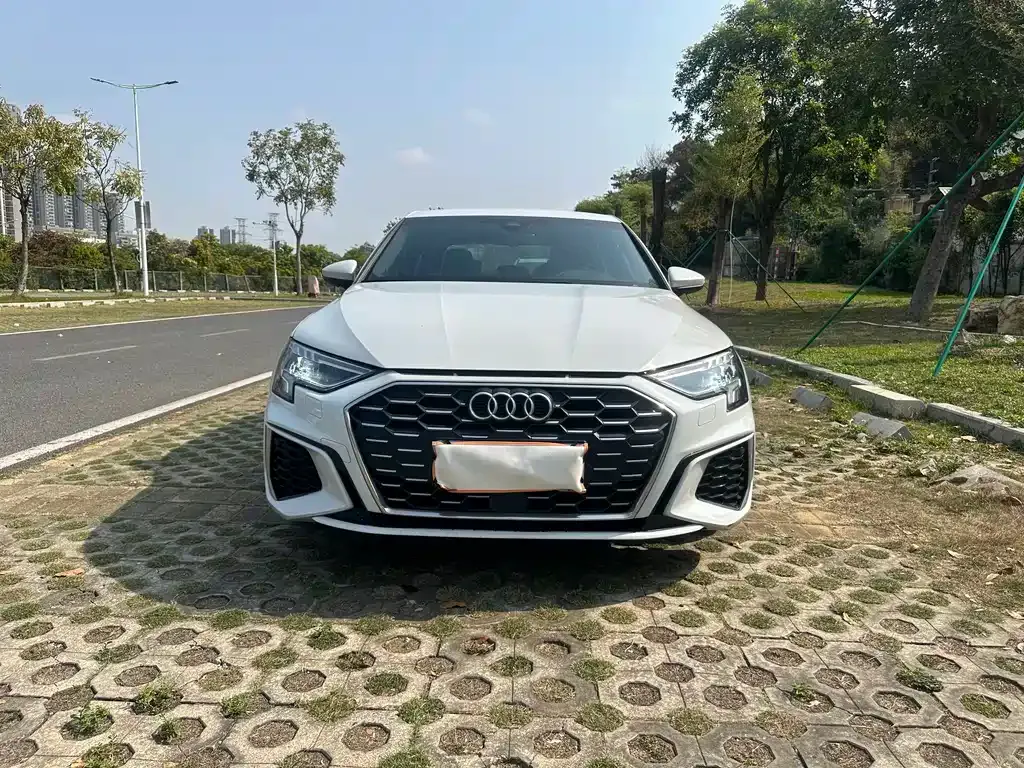 Audi A3 2023 из CN, фото 5