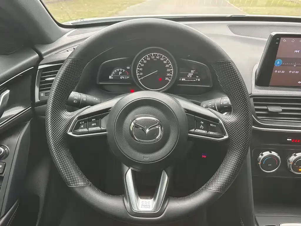 Mazda CX-4 2023 из CN, фото 4