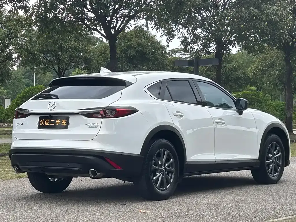 Mazda CX-4 2023 из CN, фото 9