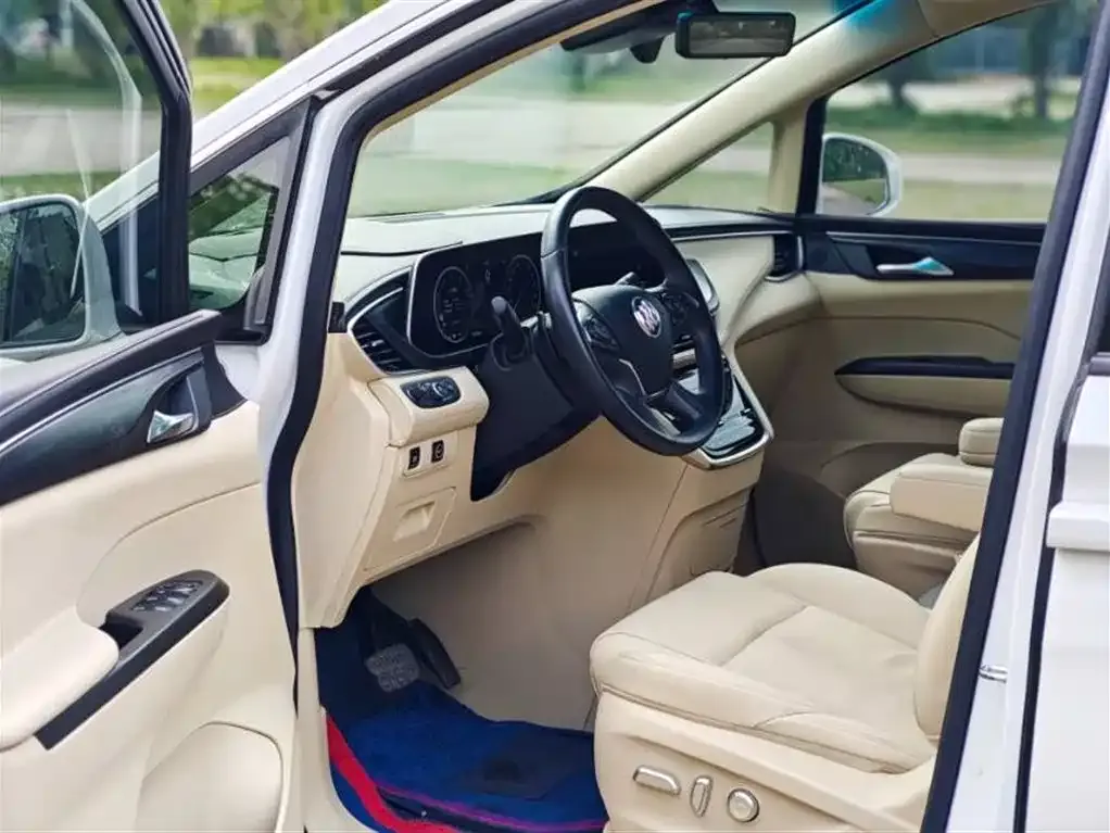 Buick GL8 2022 из CN, фото 10