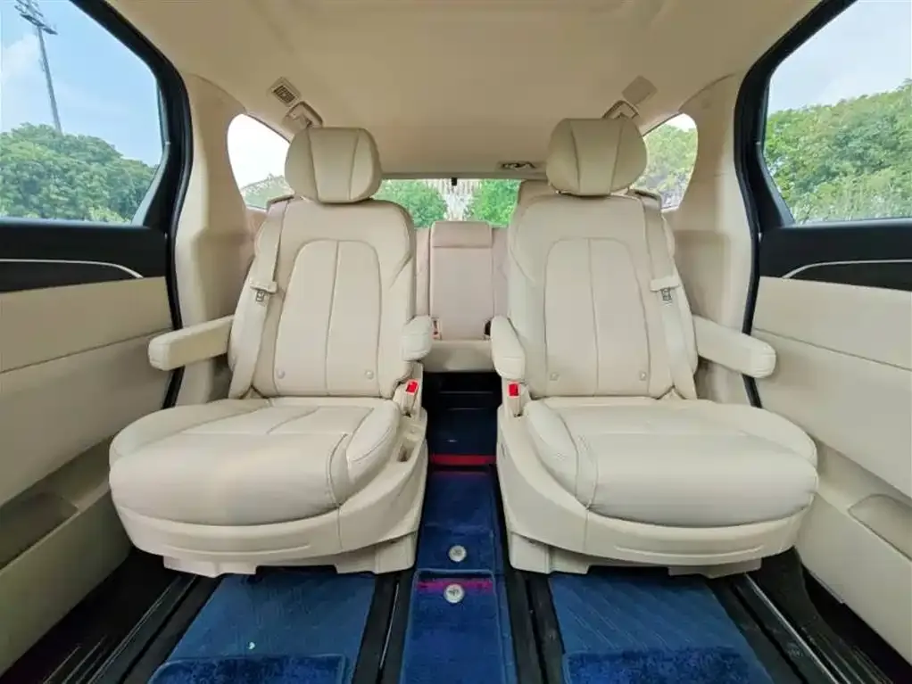 Buick GL8 2022 из CN, фото 5