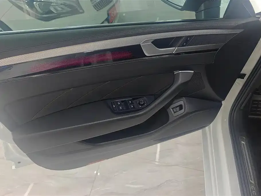 Volkswagen CC 2022 из CN, фото 7