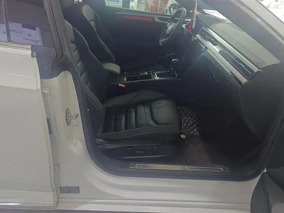 Volkswagen CC 2022 из CN, фото 2