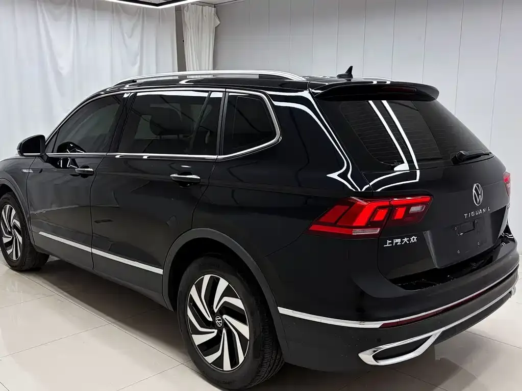 Volkswagen Tiguan L 2023 из CN, фото 3