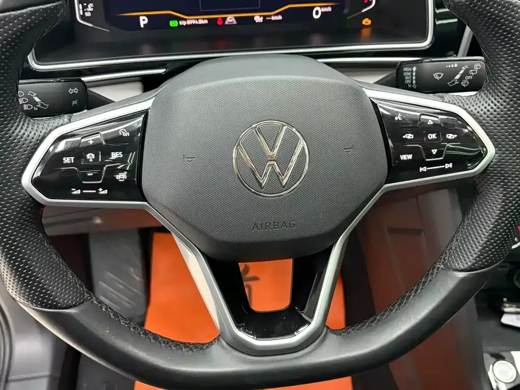 Volkswagen Tiguan L 2023 из CN, фото 6