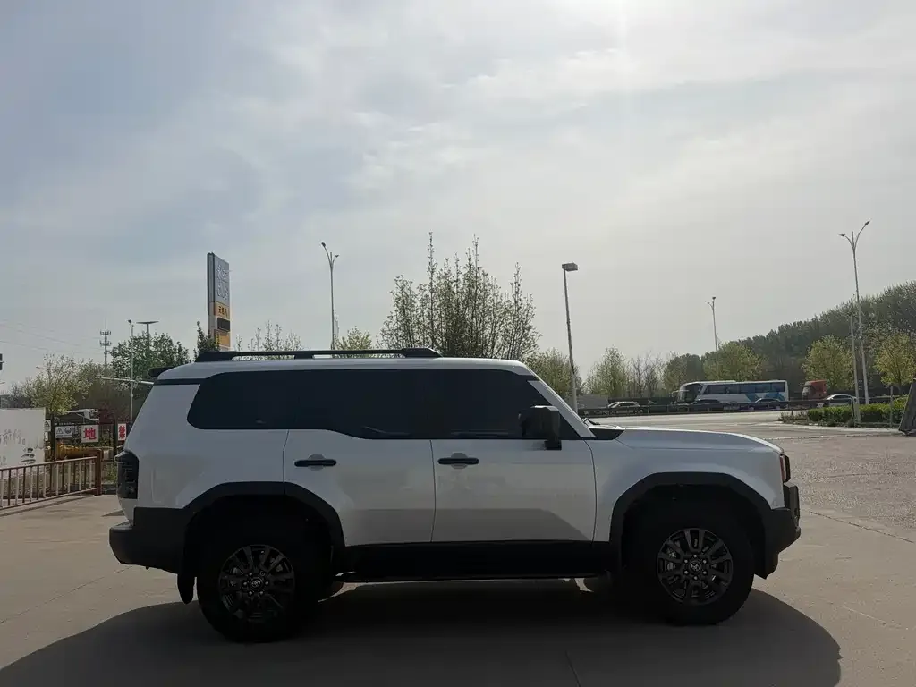 Toyota Prado 2025 из CN, фото 3