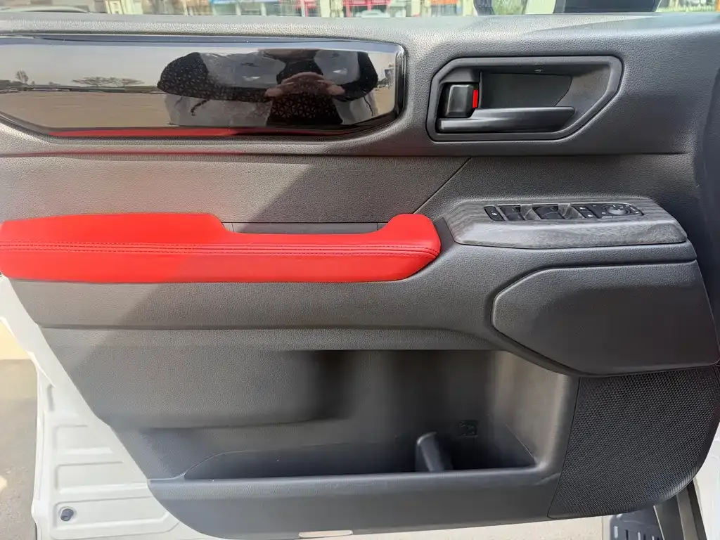Toyota Prado 2025 из CN, фото 9