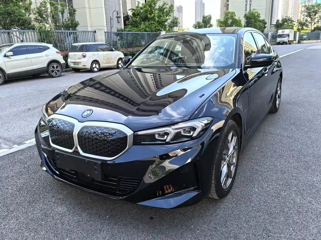 BMW i3 — фото 1