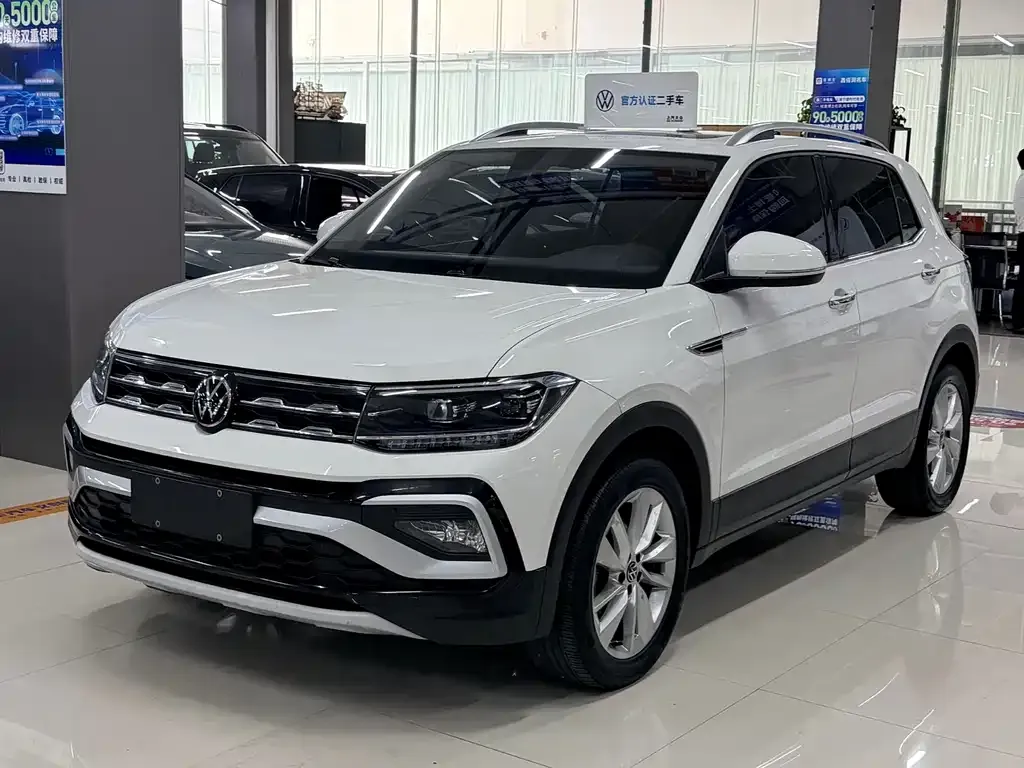 Volkswagen T-Cross — фото 1
