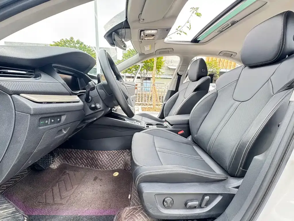 Skoda Octavia — фото 5