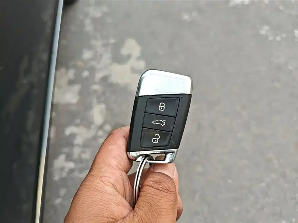 Volkswagen Passat 2022 из CN, фото 4