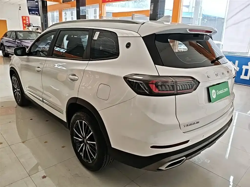 Chery Tiggo 8 — фото 4