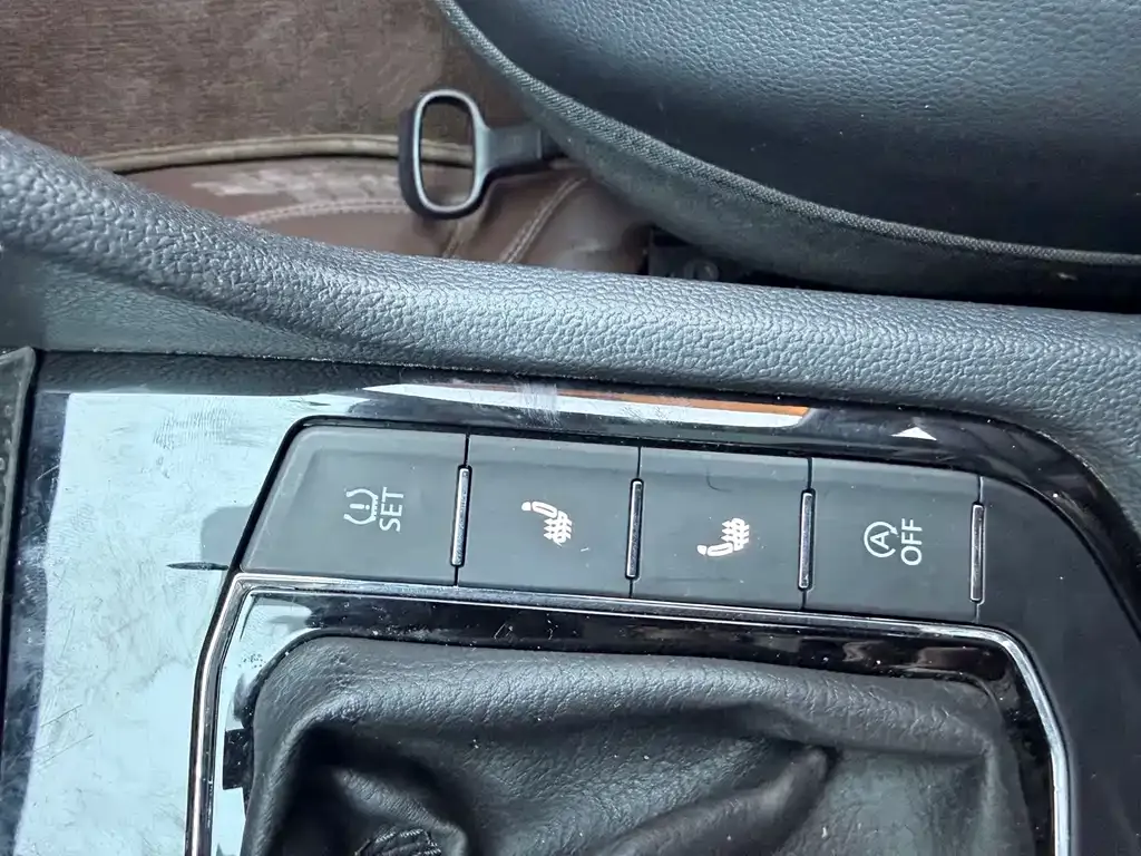 Volkswagen Tharu — фото 6