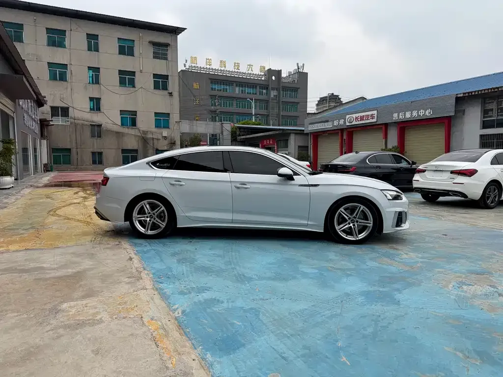 Audi A5 (Import) — фото 2