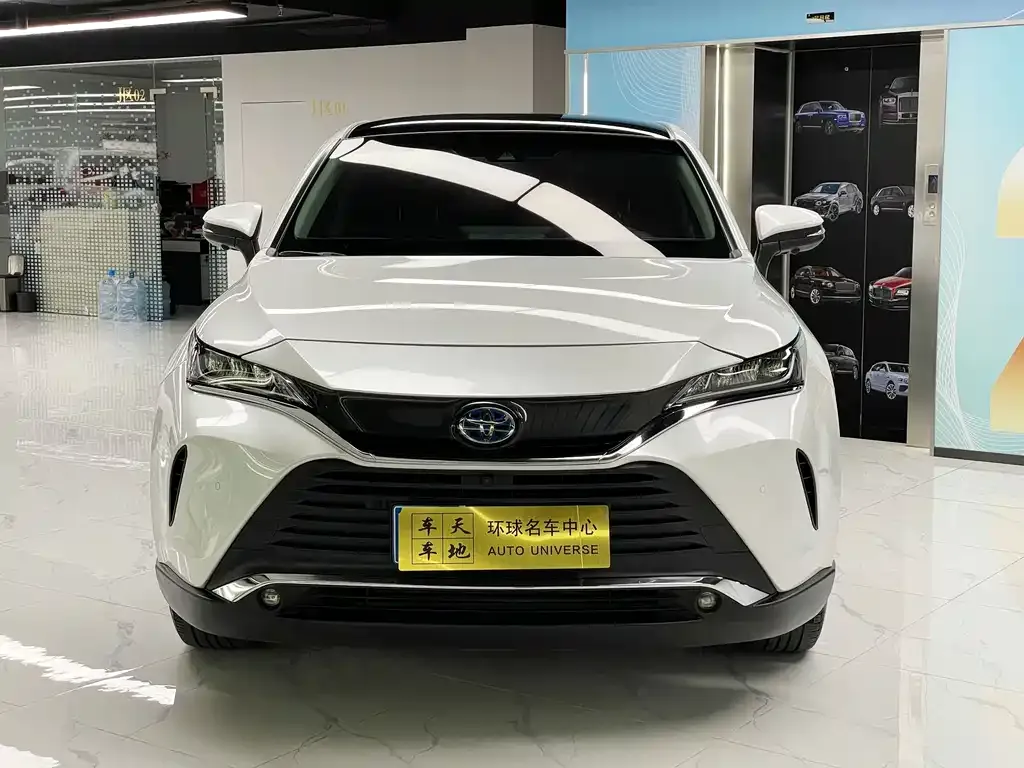 Toyota Harrier — фото 6