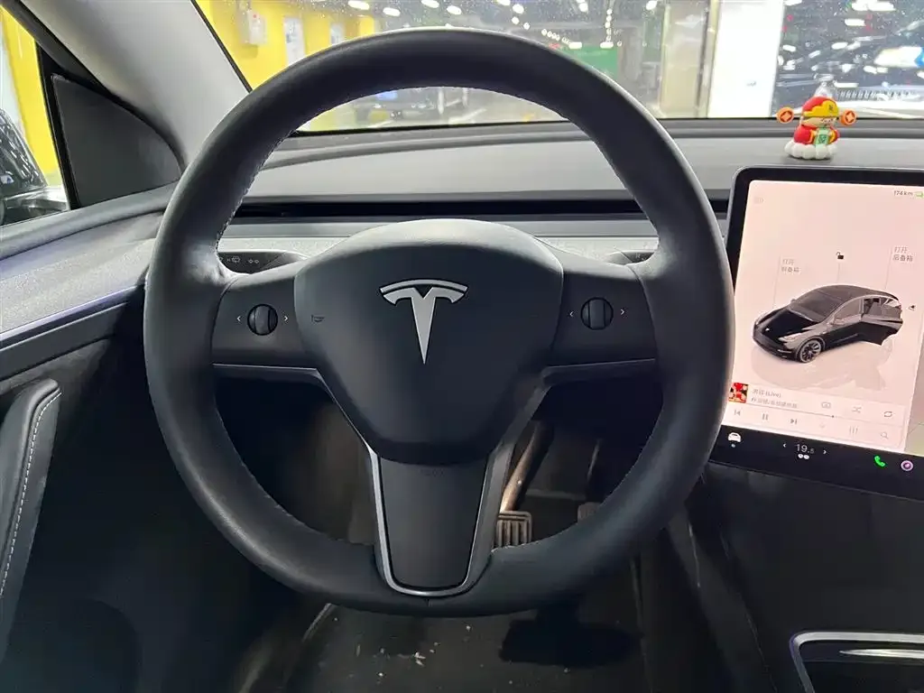 Tesla Model Y 2023 из CN, фото 3