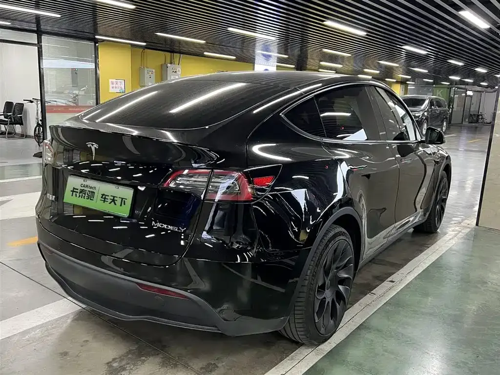 Tesla Model Y 2023 из CN, фото 10