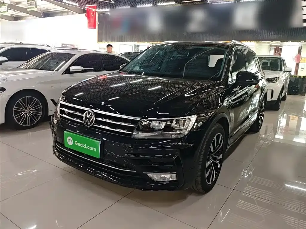 Volkswagen Tiguan L — фото 5