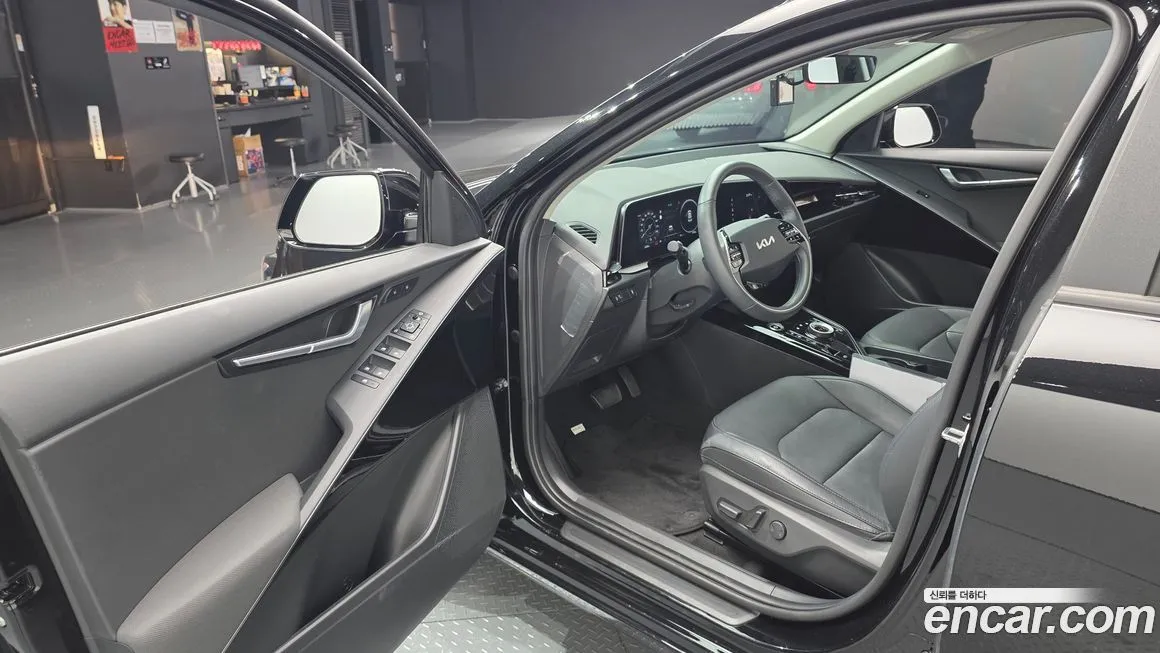 Kia Niro — фото 10