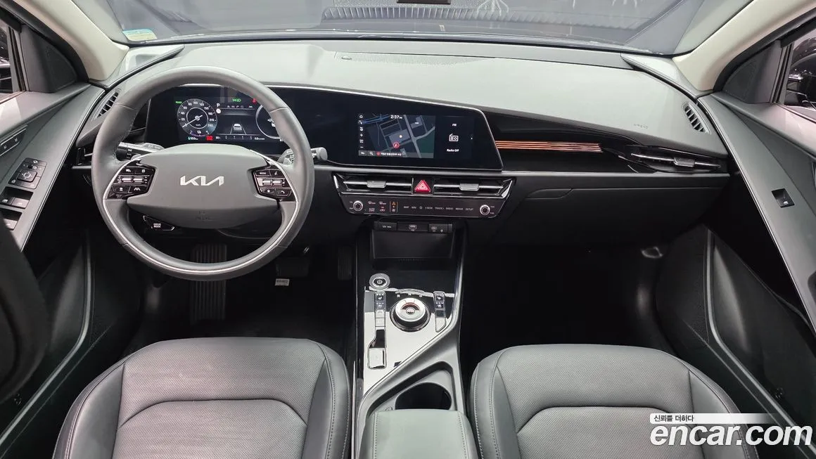 Kia Niro — фото 9