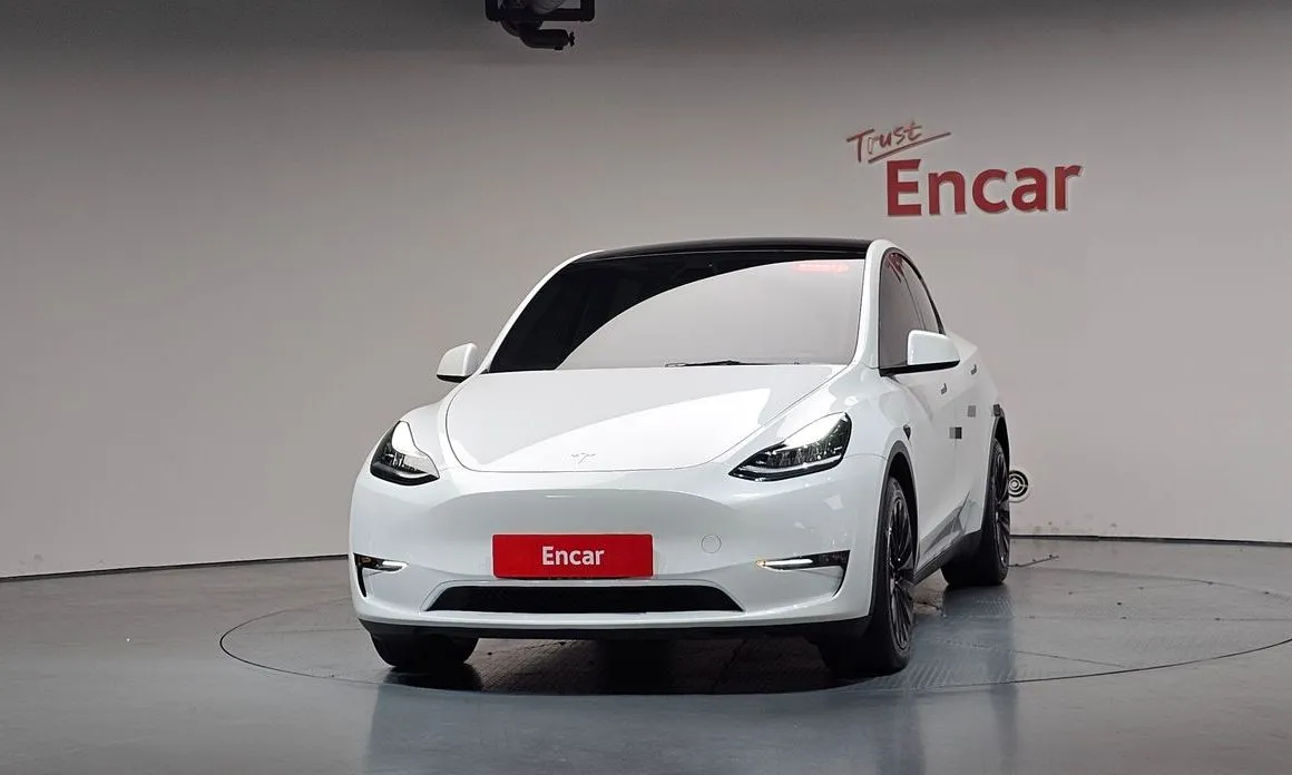 Tesla Model Y — фото 7