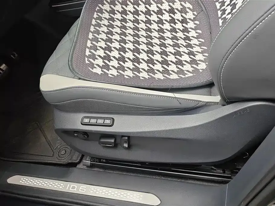 Volkswagen ID.6 Crozz 2024 из CN, фото 5