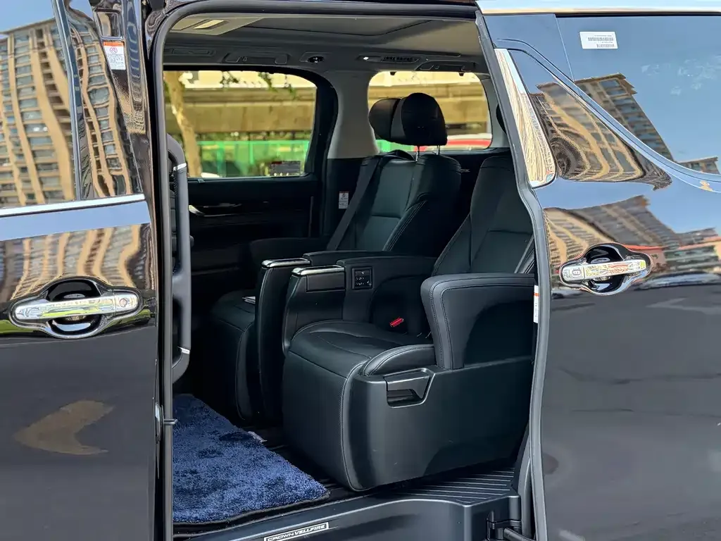 Toyota Vellfire 2022 из CN, фото 4