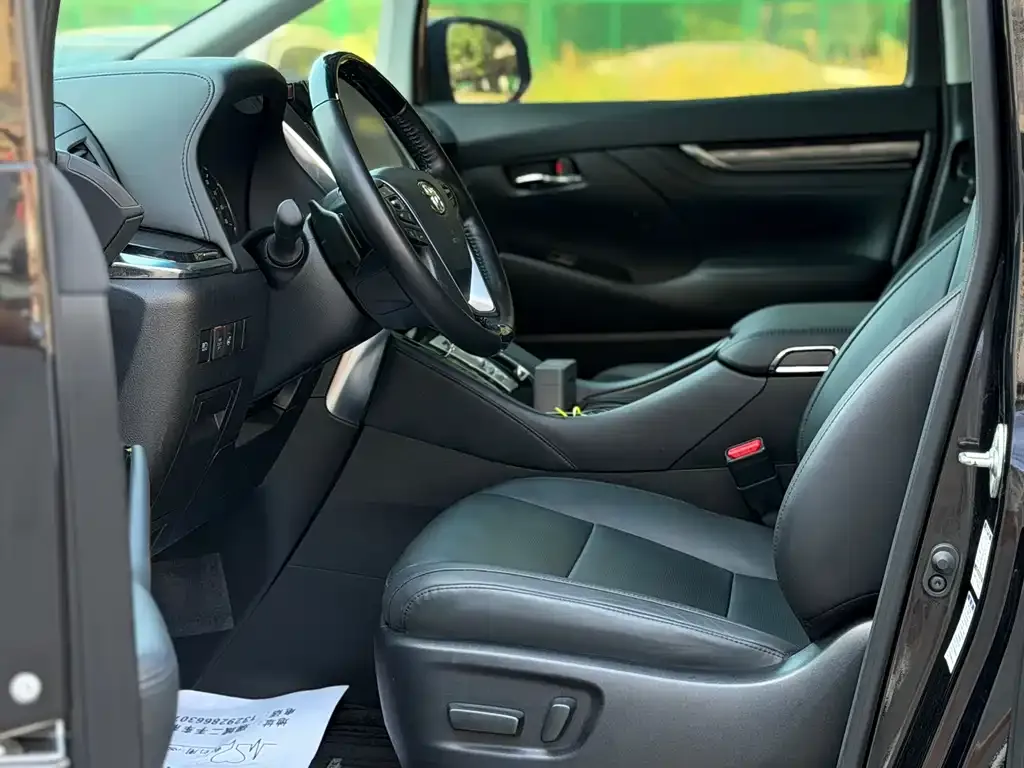 Toyota Vellfire 2022 из CN, фото 8