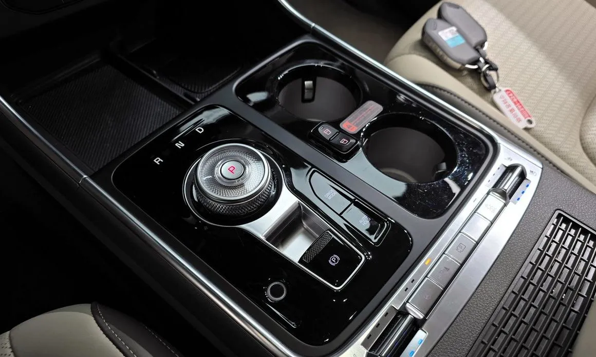 Kia Carnival 2025 из KR, фото 10