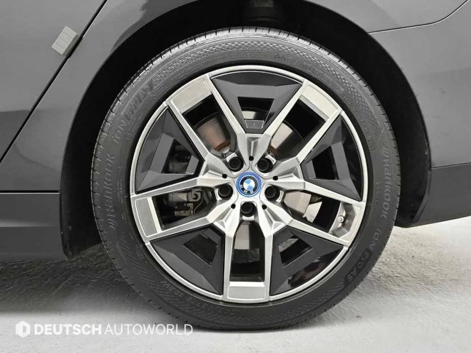 BMW i5 2024 из KR, фото 9