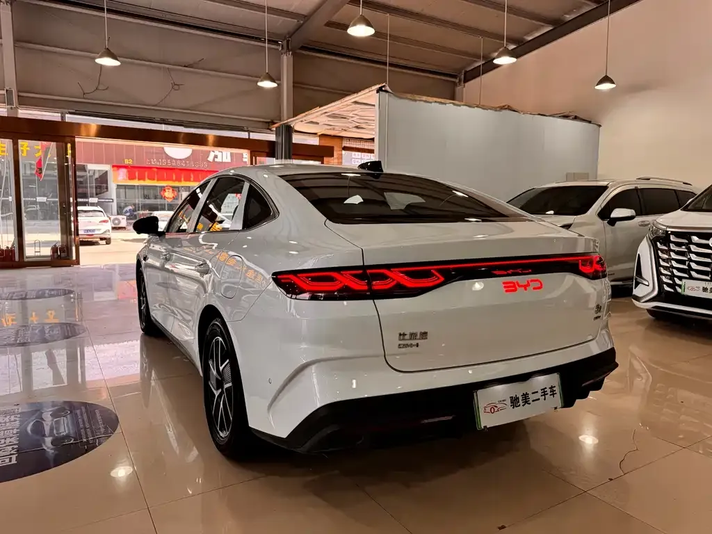 BYD Qin L — фото 6