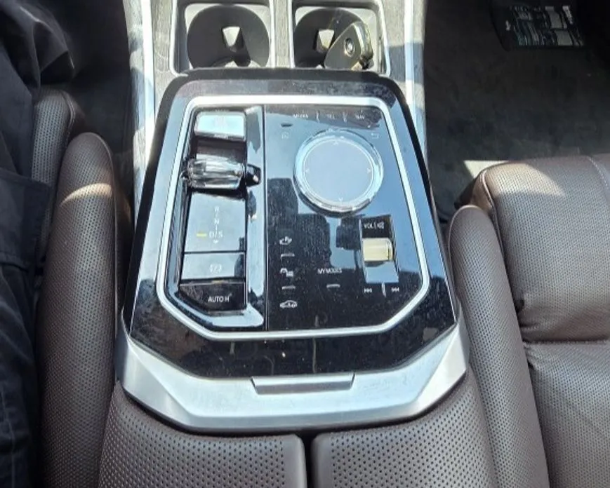 BMW 7-Series 2023 из KR, фото 7