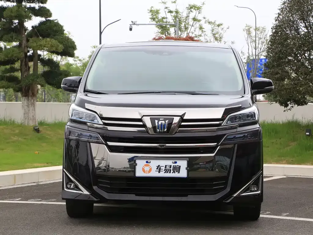 Toyota Vellfire — фото 4