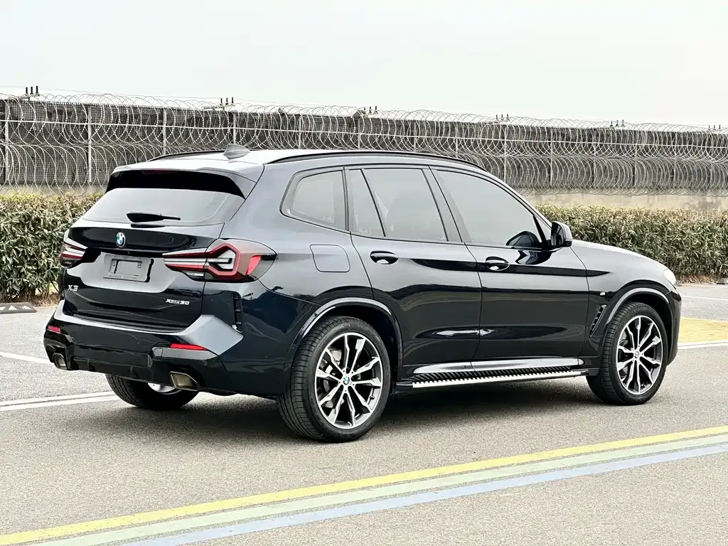 BMW X3 — фото 8