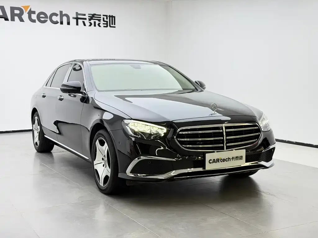 Mercedes-Benz E-Class — фото 10